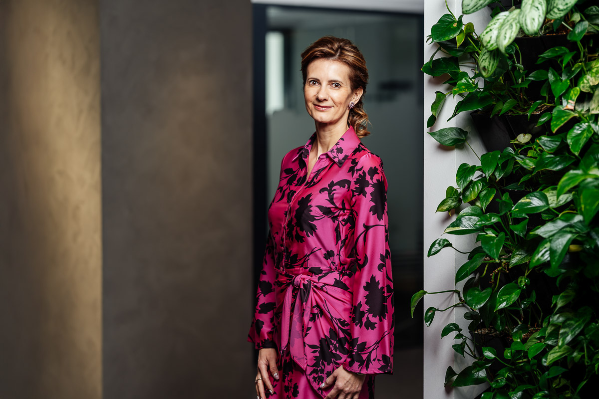 Kovacikova Adriana polocelek small