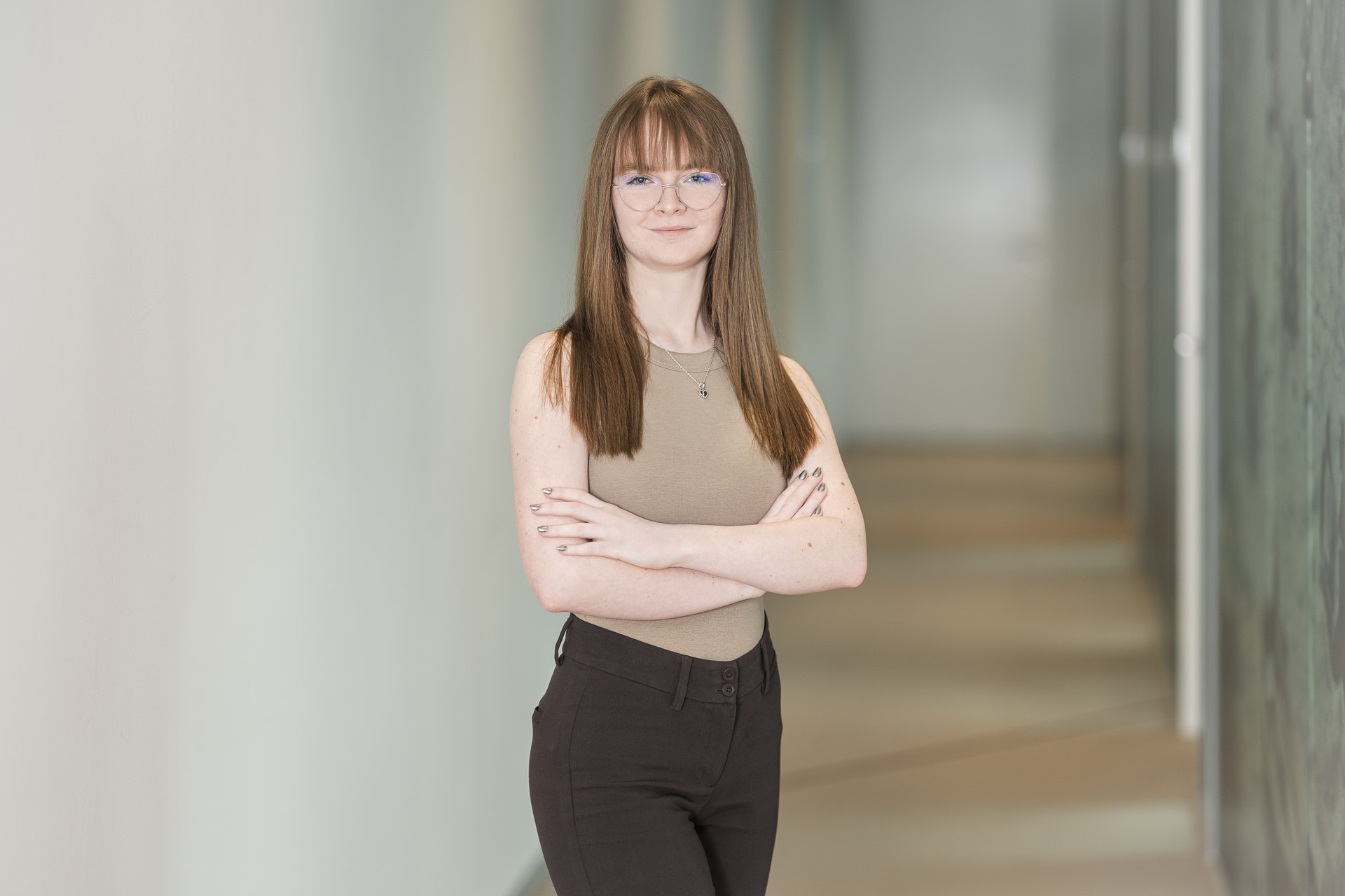 Fingerova Sarah polocelek small